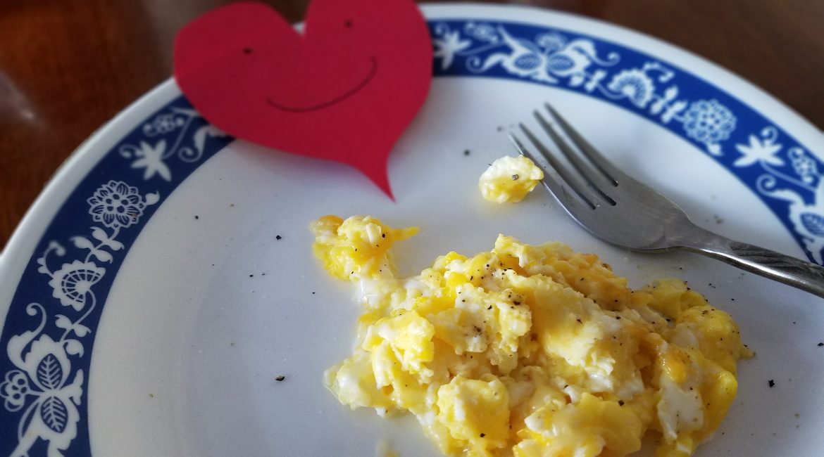 Had To Run Babe… Peppery Scrambled Egg Wake-Up Surprise